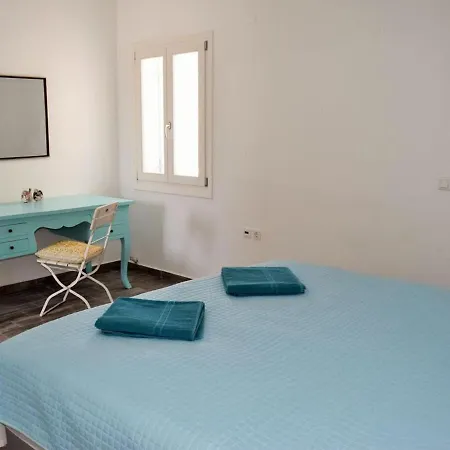 Amazing Villa Overlooking Syros Finest Beach * Kini