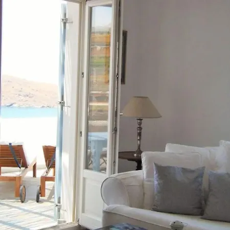 Amazing Villa Overlooking Syros Finest Beach Kini